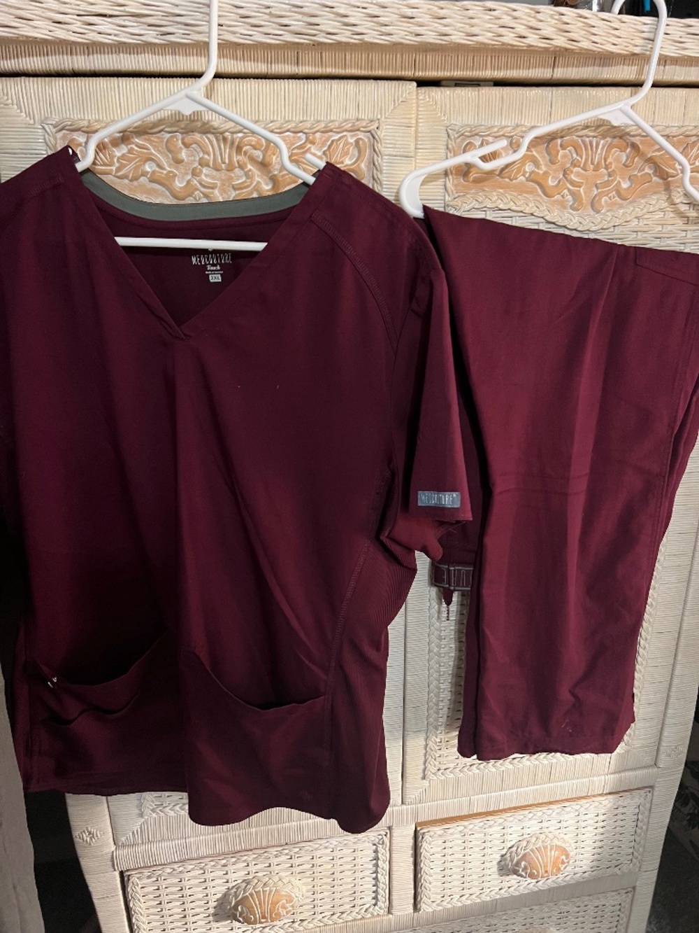 Medcouture Women’s Scrubs